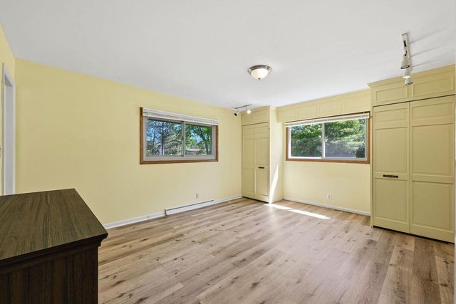 611 W Mequon ROAD, Mequon, WI 53092
