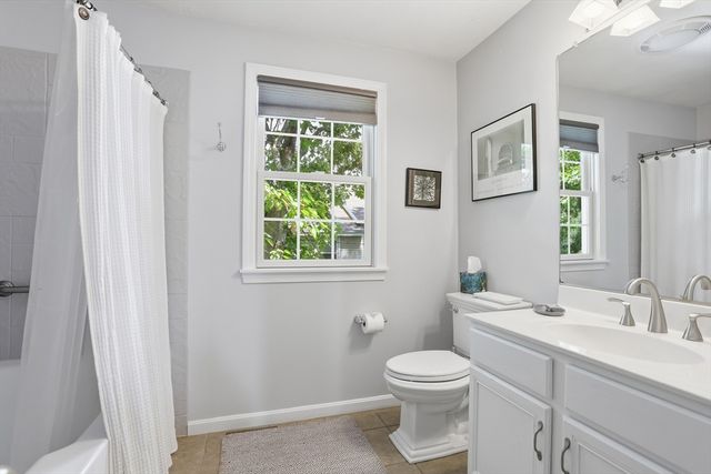 1975 Middlesex Street 4, Lowell, MA 01851