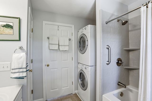 1975 Middlesex Street 4, Lowell, MA 01851