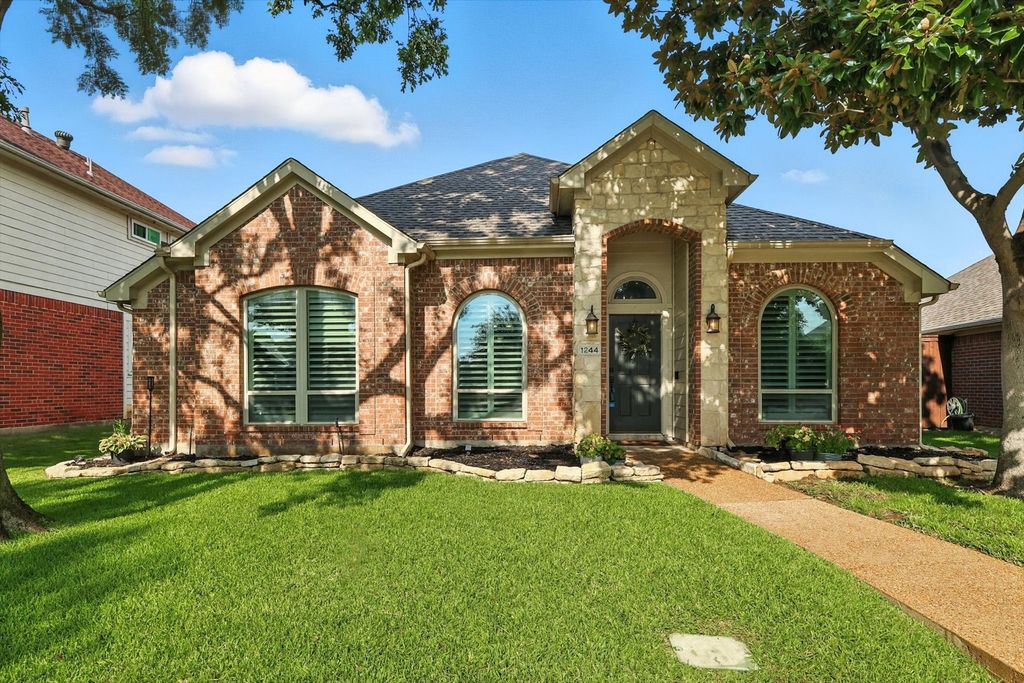 1244 Taylor Lane, Lewisville, TX 75077