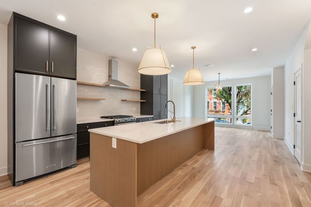 1530 W 18th Place 1, Chicago, IL 60608