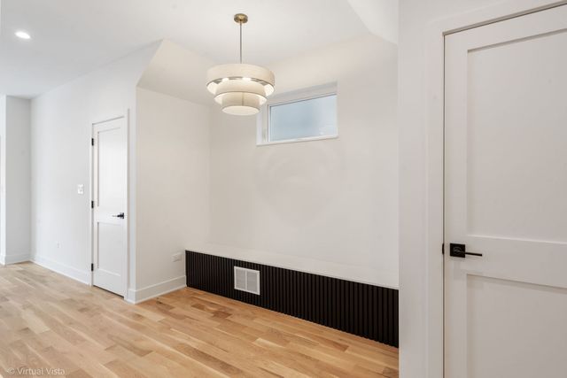 1530 W 18th Place 1, Chicago, IL 60608