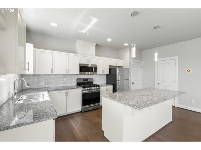 11022 Sw STOCKHOLM Dr, Wilsonville, OR 97070