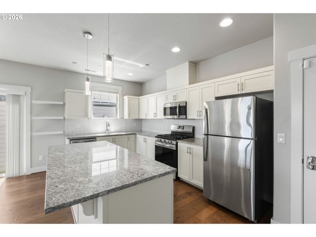 11022 Sw STOCKHOLM Dr, Wilsonville, OR 97070