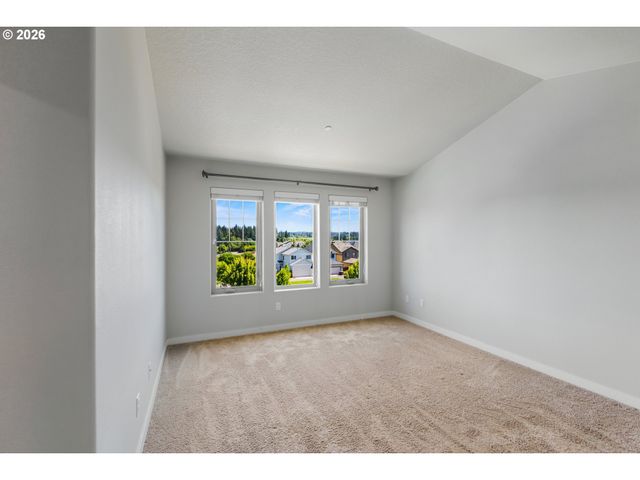11022 Sw STOCKHOLM Dr, Wilsonville, OR 97070