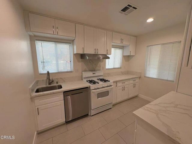 1035 Raymond Avenue, Glendale, CA 91201