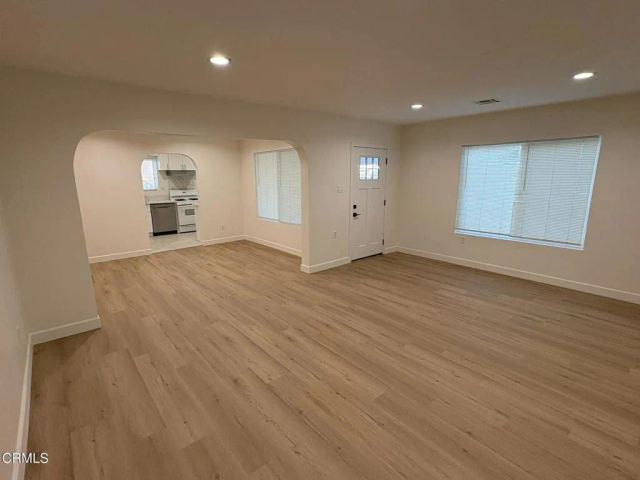 1035 Raymond Avenue, Glendale, CA 91201
