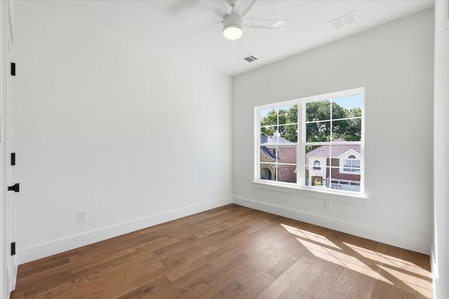 324 Valiant Drive, Rockwall, TX 75032