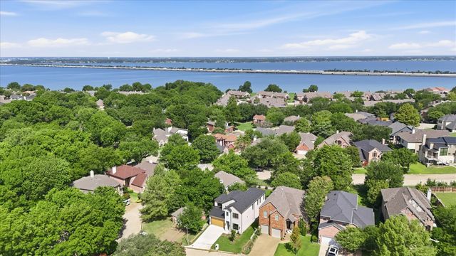 324 Valiant Drive, Rockwall, TX 75032