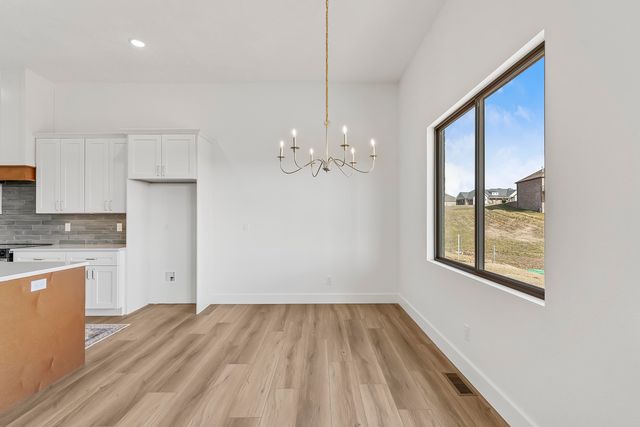 5940 S Hearthstone Court, Springfield, MO 65810