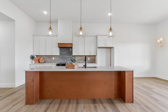 5940 S Hearthstone Court, Springfield, MO 65810