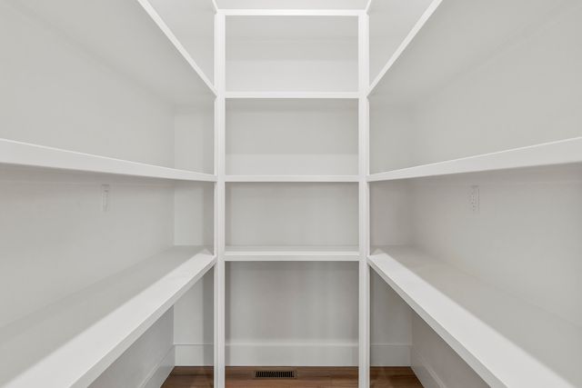 5940 S Hearthstone Court, Springfield, MO 65810