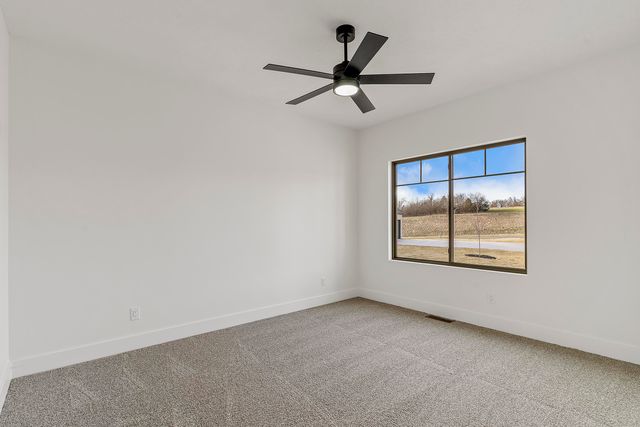 5940 S Hearthstone Court, Springfield, MO 65810