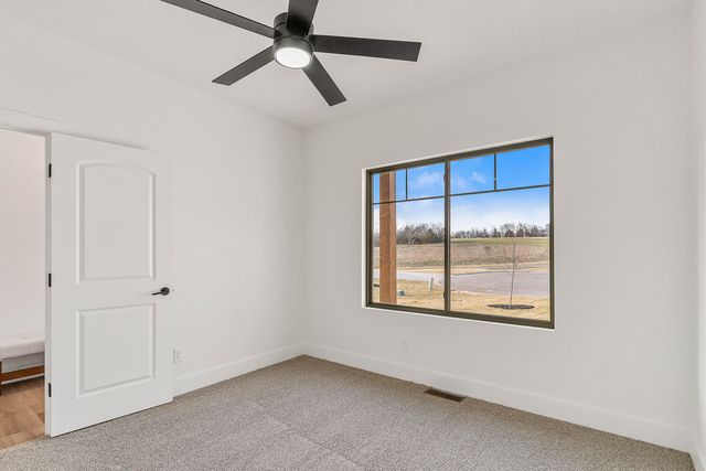 5940 S Hearthstone Court, Springfield, MO 65810