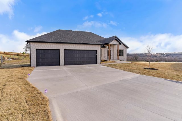 5940 S Hearthstone Court, Springfield, MO 65810