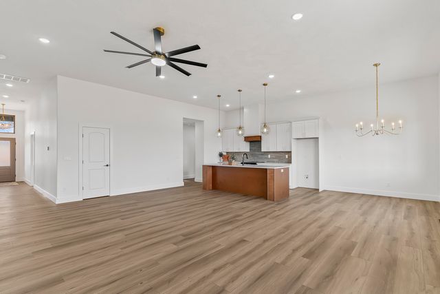 5940 S Hearthstone Court, Springfield, MO 65810