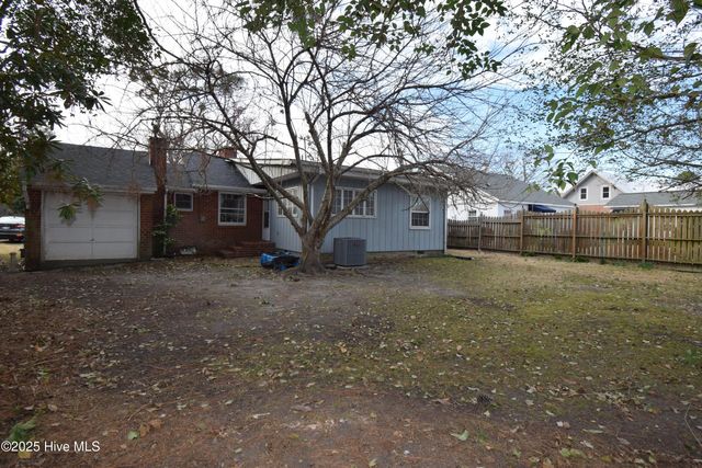 482 Snow Hill Street, Ayden, NC 28513