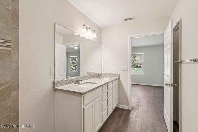 3452 BELFORT Road, Jacksonville, FL 32216