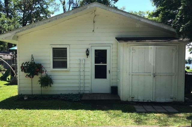 67404 Victory Shore Drive 6, Dowagiac, MI 49047