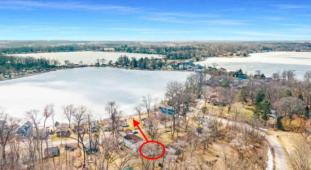 67404 Victory Shore Drive 6, Dowagiac, MI 49047