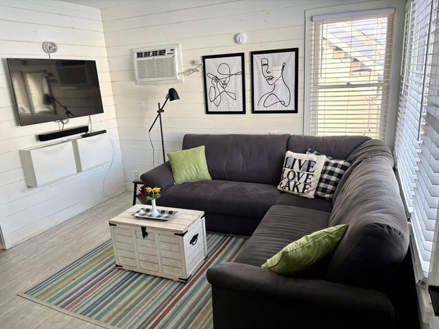 67404 Victory Shore Drive 6, Dowagiac, MI 49047