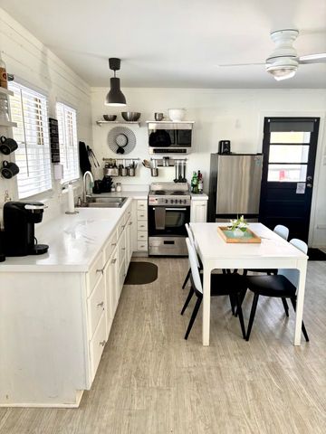 67404 Victory Shore Drive 6, Dowagiac, MI 49047