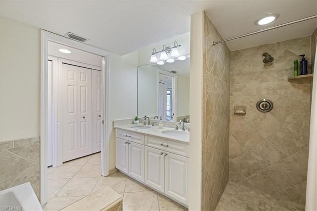 7171 Golden Eagle CT # 1113, Fort Myers, FL 33912