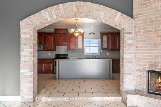 10387 East Park Ave, Houma, LA 70363