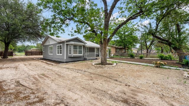 1135 Ceralvo St, San Antonio, TX 78207