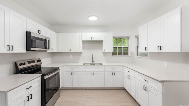 1135 Ceralvo St, San Antonio, TX 78207