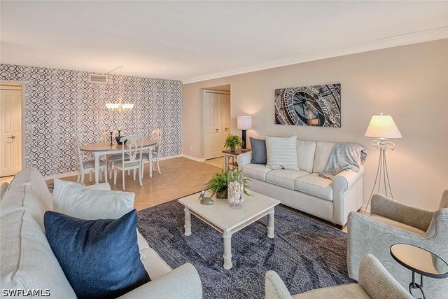 10701 Gulf Shore DR 702, Naples, FL 34108