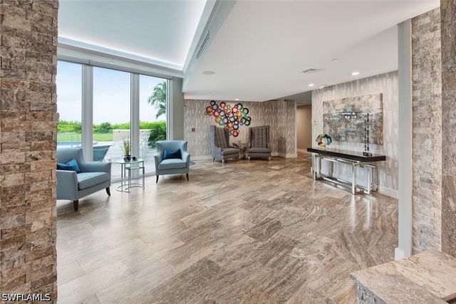 10701 Gulf Shore DR 702, Naples, FL 34108