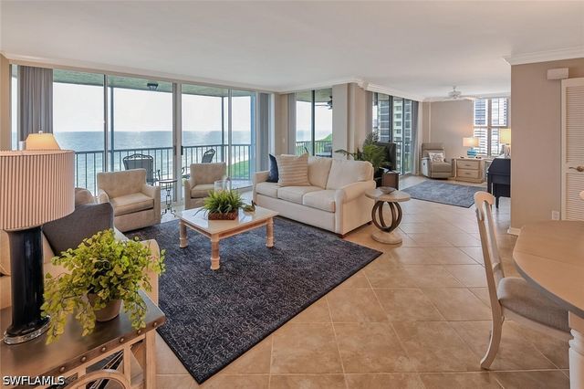 10701 Gulf Shore DR 702, Naples, FL 34108