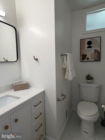 6505 ACORN CT, Temple Hills, MD 20748