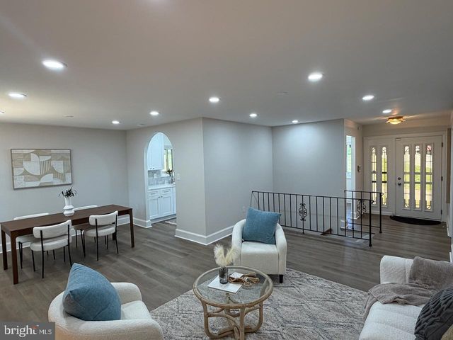 6505 ACORN CT, Temple Hills, MD 20748