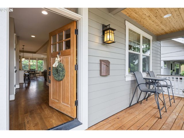 1634 Se SPOKANE St, Portland, OR 97202