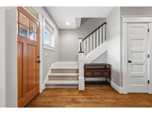 1634 Se SPOKANE St, Portland, OR 97202