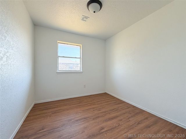 422 E 24th Street, Okmulgee, OK 74447