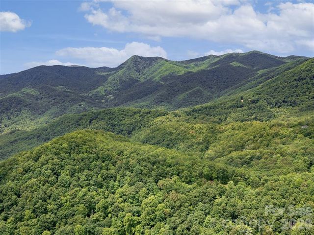 21 Long Winding Road 4,5, Sylva, NC 28779