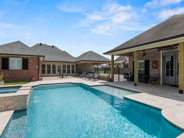133 St Delphine Drive, Thibodaux, LA 70301