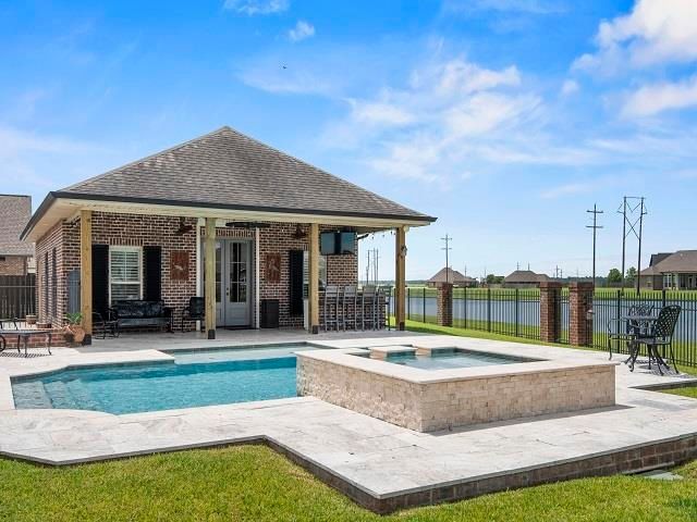 133 St Delphine Drive, Thibodaux, LA 70301