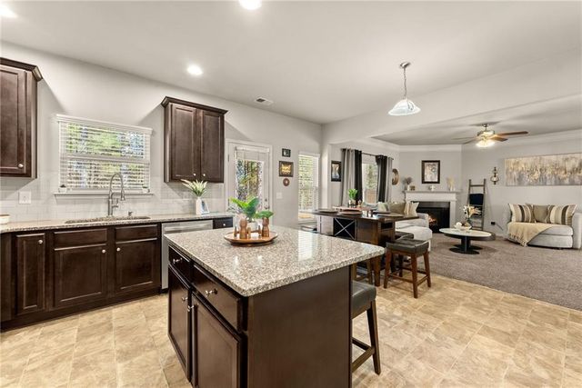 3715 SW Ridge Bluff, Gainesville, GA 30507