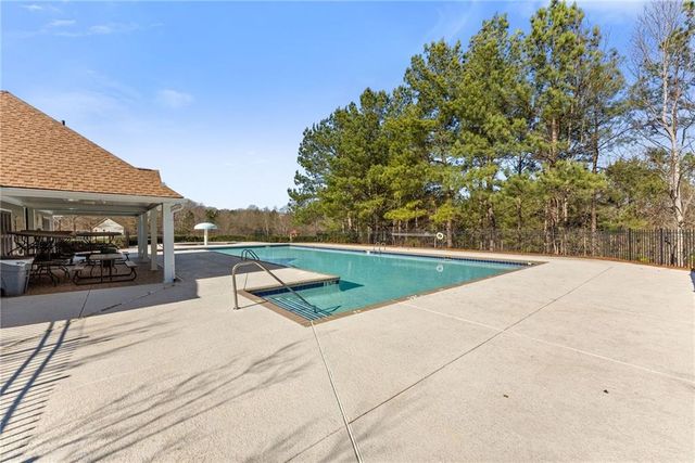 3715 SW Ridge Bluff, Gainesville, GA 30507