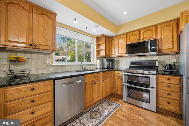 3002 MEREDITH LN, Plymouth Meeting, PA 19462