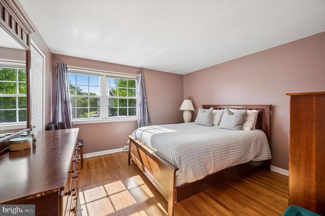 3002 MEREDITH LN, Plymouth Meeting, PA 19462