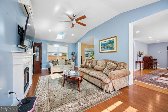 3002 MEREDITH LN, Plymouth Meeting, PA 19462