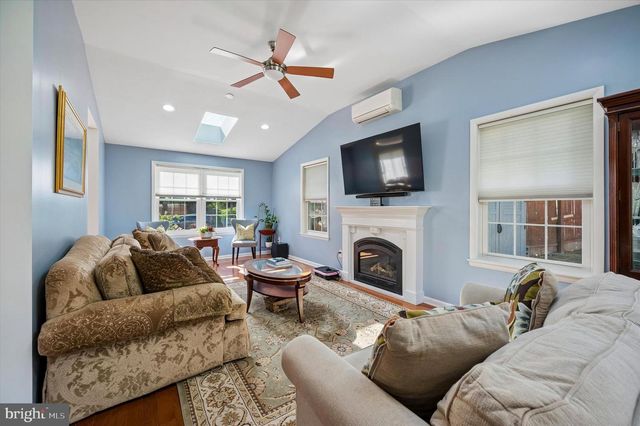 3002 MEREDITH LN, Plymouth Meeting, PA 19462
