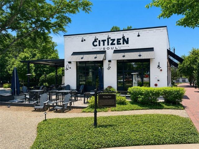 350 Crimson Pine Alley 17, Alpharetta, GA 30009