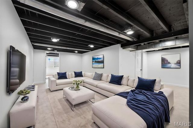 879 Starlight Drive, St Charles, MO 63304