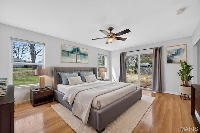 879 Starlight Drive, St Charles, MO 63304